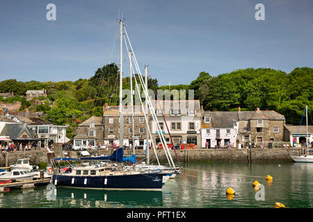 England, Cornwall Padstow, Boote im inneren Hafen Stockfoto