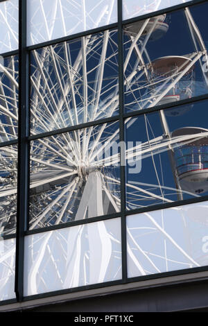 Das Riesenrad am Anker Square, Bristol, England Großbritannien Stockfoto