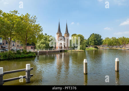 Historische östliche Tor in Delft, Niederlande Stockfoto