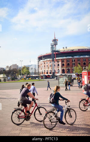 Das Einkaufszentrum Las Arenas. Plaça Espanya, Barcelona, Spanien Stockfoto