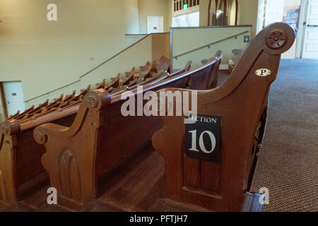 Im Ryman Auditorium in Nashville in Schwarz und Weiß Stockfoto