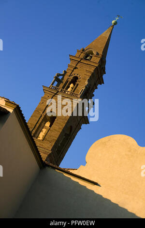 Turm der Basilika Santa Maria del Santo Spirito, Florenz, Florenz, Toskana, Italien Stockfoto