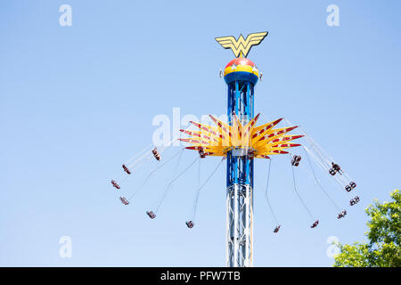 Wonder Woman: lasso der Wahrheit Fahrt im Six Flags America in Upper Marlboro, Maryland. Stockfoto