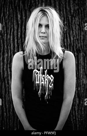 Dänemark, Roskilde - Juli 2, 2018. Die dänische 1-Frau Black Metal Act Myrkur ist, bevor ein Live Konzert während der dänischen Musik Festival Roskilde Festival 2018 dargestellt. (Foto: Gonzales Foto-Malthe Ivarsson). Stockfoto