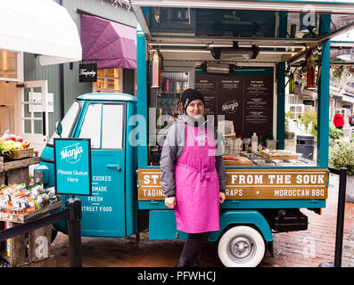 Ein nasser Shopping Tag in Bicester Village Stockfoto