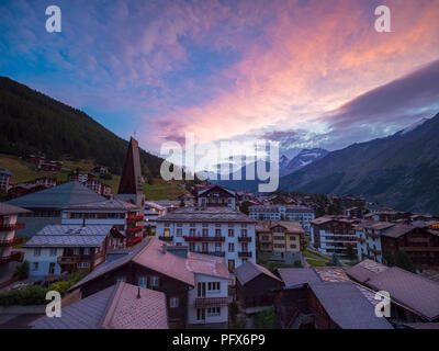 Sonnenaufgang in Saas-Fee Stockfoto