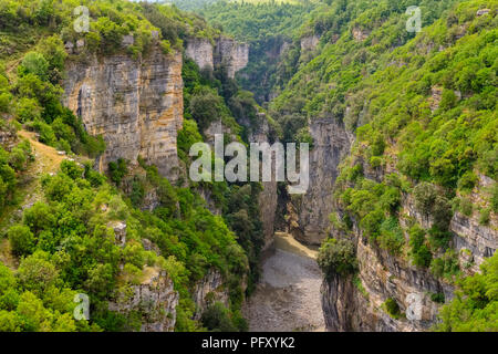 Osum Canyon, Skrapar, Berat, Albanien Qark Stockfoto