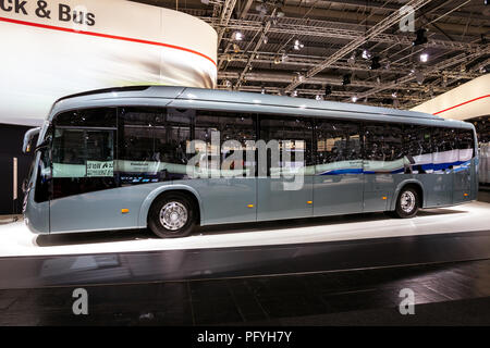 HANNOVER, Deutschland - 21.September 2016: Volkswagen Marcopolo Volksbus bus präsentiert auf der Internationalen Automobil-Ausstellung IAA für Nutzfahrzeuge. Stockfoto