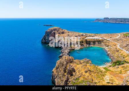 Wunderschöne Bucht von Lindos auf der Insel Rhodos, Griechenland Stockfoto