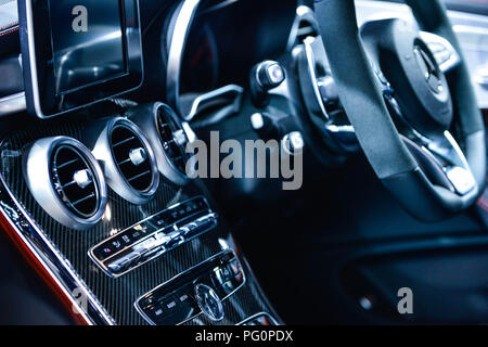 Auto Lüftung und Klimaanlage - Details und Kontrollen der modernen Auto. Stockfoto