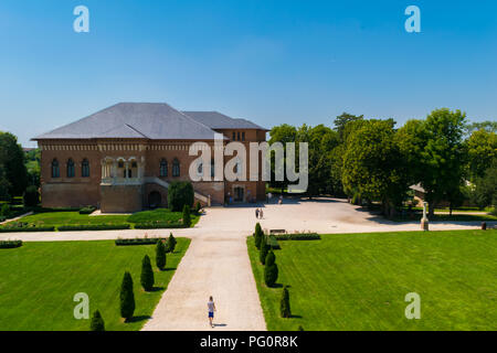 Mogosoaia, Rumänien - August 05, 2018: die Menschen besuchen Mogosoaia Palace in der Nähe von Bukarest, Rumänien. Stockfoto