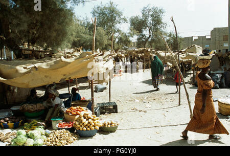 Stände in Street Market in Timbuktu, Mali für redaktionelle NUR VERWENDEN Stockfoto