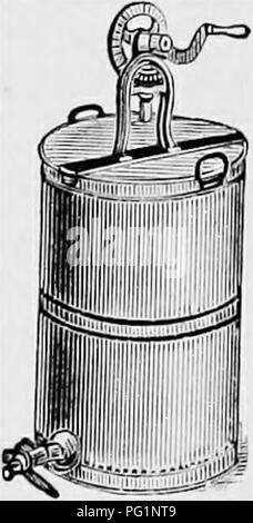 Dieses Handbuch enthält praktische Ratschläge zur Bienenhaltung, einschließlich Beschreibungen verschiedener Werkzeuge wie Kammkorb und Honigabsauger sowie die Geschichte der amerikanischen Innovationen in der Bienenzucht. Stockfoto