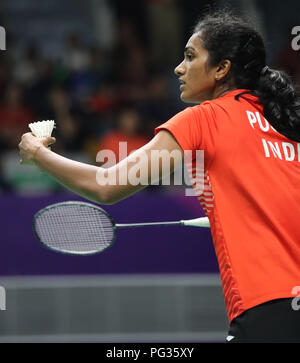 Jakarta, Indonesien, 23. August 2018: Badminton: Indiens Star Shuttler PV-Sindhu bereitet die SESHADRI SUKUMAR Credit: SESHADRI SUKUMAR / alamy Live Nachrichten zu liefern Stockfoto