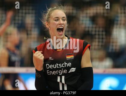 Münster, Deutschland. 23 Aug, 2018. firo: 23.08.2018, Volleyball: Damen. Nationalmannschaft: Deutschland - Holland, Niederlande jubel Louisa Lippmann, GER | Verwendung der weltweiten Kredit: dpa/Alamy leben Nachrichten Stockfoto