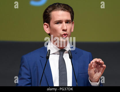 Erfurt, Deutschland. 23 Aug, 2018. Der österreichische Kanzler Sebastian Kurz von der Österreichischen Volkspartei (OVP) spricht Beim Jahresempfang der CDU-Fraktion im Thüringer Landtag. Quelle: Britta Pedersen/dpa-Zentralbild/dpa/Alamy leben Nachrichten Stockfoto