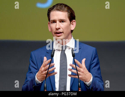 Erfurt, Deutschland. 23 Aug, 2018. Der österreichische Kanzler Sebastian Kurz von der Österreichischen Volkspartei (OVP) spricht Beim Jahresempfang der CDU-Fraktion im Thüringer Landtag. Quelle: Britta Pedersen/dpa-Zentralbild/dpa/Alamy leben Nachrichten Stockfoto