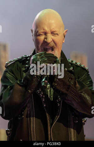 Tinley Park, Illinois, USA. 22 Aug, 2018. ROB HALFORD von Judas Priester während der lange Abschied Tour im Hollywood Casino Amphitheater in Tinley Park, Illinois Credit: Daniel DeSlover/ZUMA Draht/Alamy leben Nachrichten Stockfoto