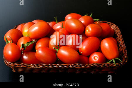 Pflaumentomate, Pflaumen-Buschtomate, Ravello, Tomate, Lycopersicon esculentum, Stockfoto