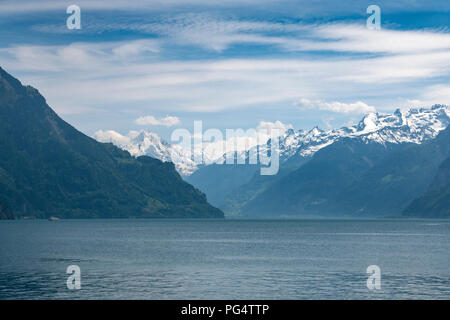 Luzern, Schweiz, 25. Mai 2016, Starten Reise am Vierwaldstättersee, einen Tag, © Peter SPURRIER Stockfoto