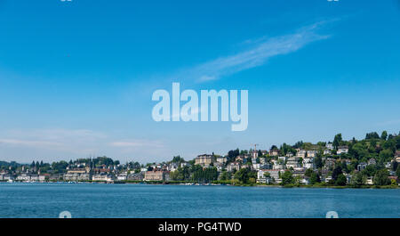 Luzern, Schweiz, 25. Mai 2016, Starten Reise auf dem Vierwaldstättersee, Waterfront, © Peter SPURRIER Stockfoto