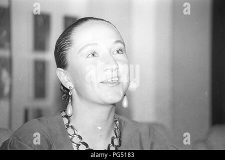 Die tschechische Sängerin Bara Basikova in Prag im Jahre 1990. Stockfoto