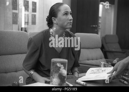 Die tschechische Sängerin Bara Basikova in Prag im Jahre 1990. Stockfoto