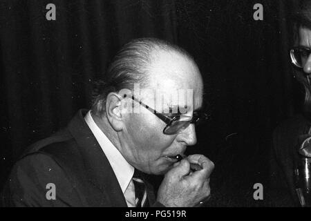 Die tschechischen Künstler und Aktivist Jiri Kolar. Stockfoto