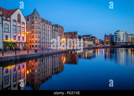 Nachtansicht von Leith durch den Fluss Stockfoto