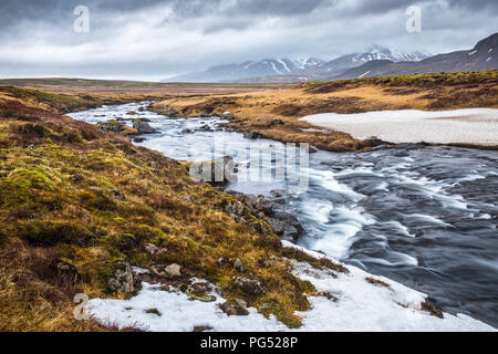 Flusslandschaft in Icelan, Pingvallavegur Stockfoto