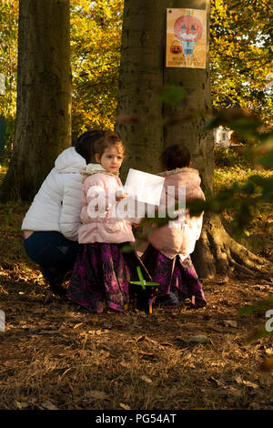 Ribby Halle Halloween Jagd. Familie Tag heraus. Stockfoto