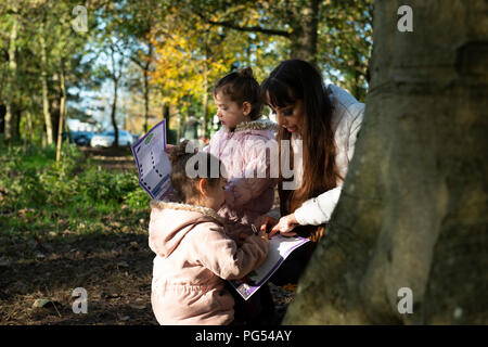 Ribby Halle Halloween Jagd. Familie Tag heraus. Stockfoto