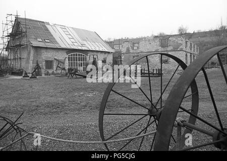 Das Studio von Ales Vesely. Der tschechischen Maler und Bildhauer ist vor allem für seine monumentalen Stein und Metall Skulpturen bekannt. Von 1990 Vesely war Professor an der Prager Akademie der Bildenden Künste. Stockfoto