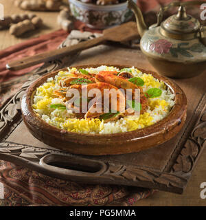 Ghalieh Maygu. Persischen Golf style Shrimps mit Kräutern und Tamarind Stockfoto