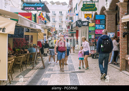 Albufeira, Portugal - April, 21, 2017: Street View Albufeira an der Algarve in Portugal Stockfoto