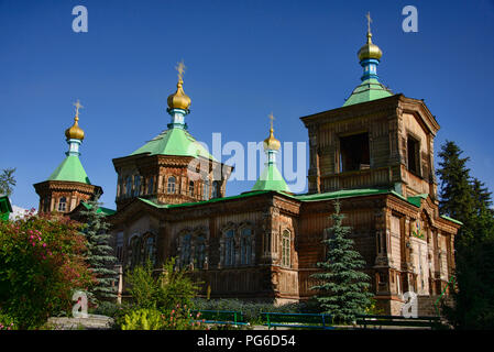 Die hölzernen Heiligen Dreifaltigkeit russisch-orthodoxe Kathedrale, Karakol, Kirgisistan Stockfoto