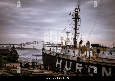 Port Huron, Michigan, USA - 24. Juli 2018: Die historische Huron Feuerschiff Museum auf dem Downtown waterfront in Port Huron, Michigan. Stockfoto