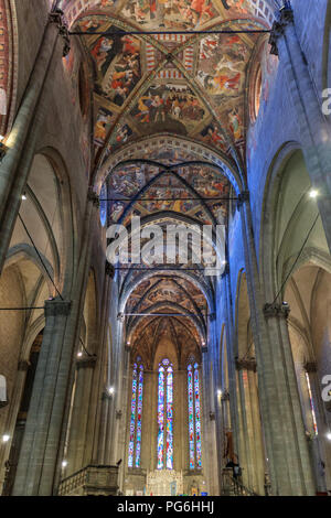 Interieur von Arezzo Dom (Kathedrale dei Santi Pietro e Donato) Stockfoto