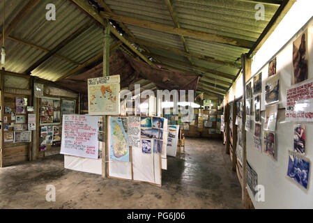 Horizontale Ansicht der poignant Exponate auf Telwatta Tsunami Museum in Sri Lanka. Stockfoto