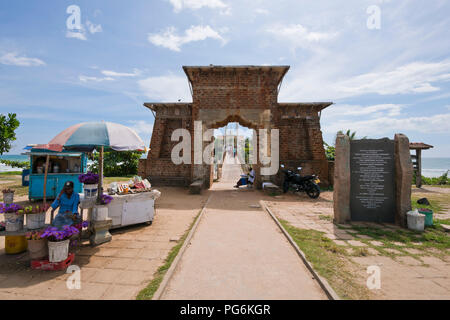 Horizontale Ansicht von Matara Paravi Duwa Tempel, Sri Lanka. Stockfoto