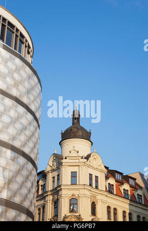 Deutschland, Leipzig, Teil der historischen Fassade des Einkaufszentrum "Höfe am Brühl" Stockfoto