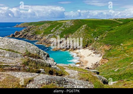 Porthchapel oder Porth Kapelle Beach, Cornwall, South West England, Großbritannien Stockfoto