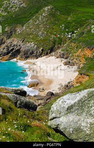 Porthchapel oder Porth Kapelle Beach, Cornwall, South West England, Großbritannien Stockfoto