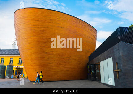 Finnland Helsinki Architektur, mit Blick auf die Kapelle Kamppi (Kapelle der Stille) in Narinkkatori im Zentrum der Stadt Helsinki, Finnland. Stockfoto