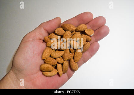 Eine Handvoll Mandeln - USA Stockfoto