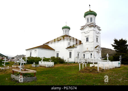 Die Kirche des Heiligen Himmelfahrt, einem Gebäude aus dem 19. Jahrhundert Orthodoxe Kirche von Russischen Kolonisten erbaut, Unalaska Insel Archipel, Aleuten, Alaska. Stockfoto