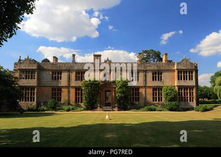 Sommer Blick auf stanway Haus und Gärten, Stanway Dorf, Gloucestershire, Cotswolds, England Stockfoto