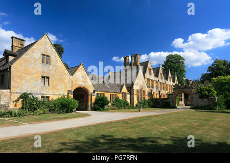 Sommer Blick auf stanway Haus und Gärten, Stanway Dorf, Gloucestershire, Cotswolds, England Stockfoto