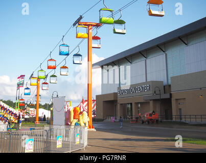 Geddes, New York, USA. August 23, 2018. Sessellift in der Nähe des neu errichteten Exposition Center an der New York State Fairgrounds. Mit einem Kostenaufwand von 63 Mill Stockfoto