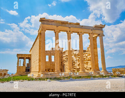 Östlichen Vorhalle des Erechtheion, antike Tempel zu Ehren Athena und Poseidon auf der Athener Akropolis. Athen. Region Attika, Griechenland. Stockfoto